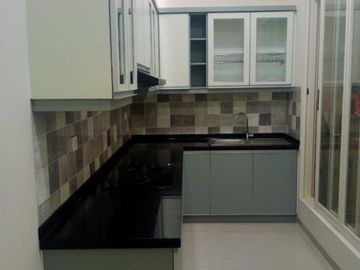Rumah Baru Pakuwon City, Minimalis Modern Hadap Selatan