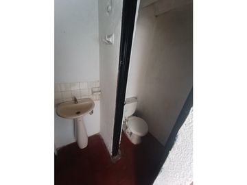 SE VENDE CASA EN CHINCHINA CALDAS