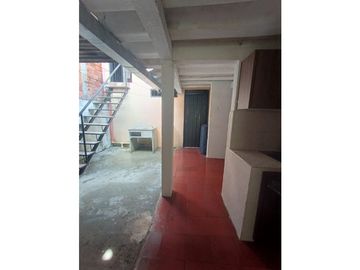 SE VENDE CASA EN CHINCHINA CALDAS