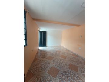 SE VENDE CASA EN CHINCHINA CALDAS