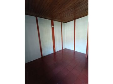 SE VENDE CASA EN CHINCHINA CALDAS