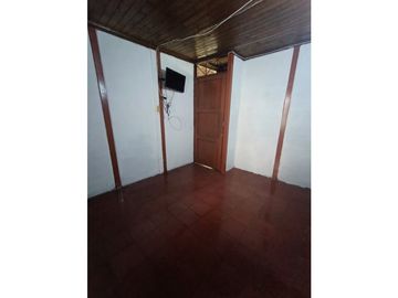 SE VENDE CASA EN CHINCHINA CALDAS