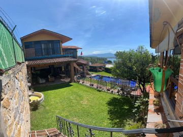 Casa en Venta en Tequesquitengo, Jojutla, Morelos