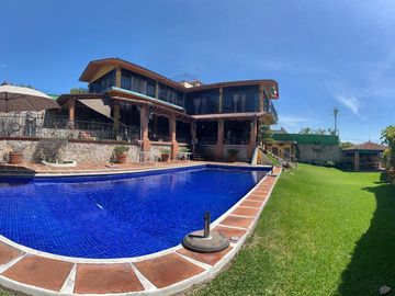 Casa en Venta en Tequesquitengo, Jojutla, Morelos