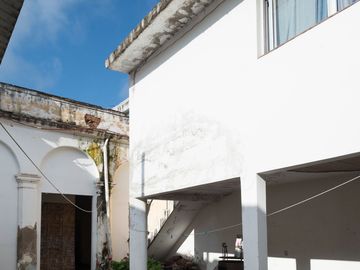 CASA A RECICLAR VENTA MICROCENTRO 293M2