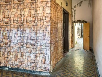 CASA A RECICLAR VENTA MICROCENTRO 293M2