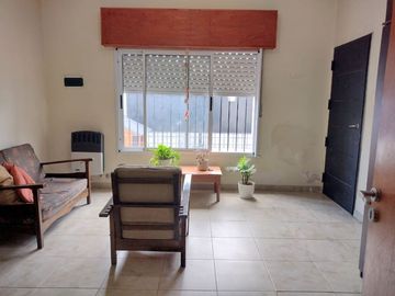 Casa en venta en Burzaco Este
