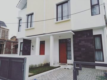 Rumah Minimalis Riung Bandung Dekat Metro dan Soekarno Hatta