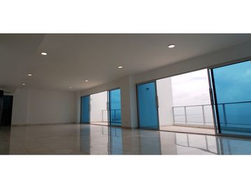 REMATE PENTHOUSE EN PUNTA PACIFICA - 2 PISOS COMPLETOS FRENTE AL MAR