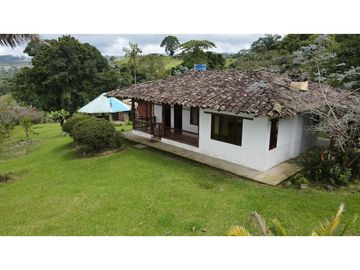 VENTA DE FINCA, FILANDIA, QUINDIO, COLOMBIA.