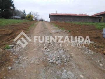 BAJO DE PRECIO Parcela con 3 Galpones en Venta Puerto Varas