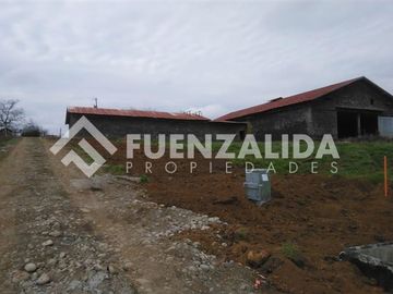 BAJO DE PRECIO Parcela con 3 Galpones en Venta Puerto Varas