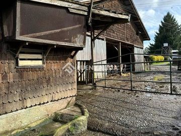 BAJO DE PRECIO Parcela con 3 Galpones en Venta Puerto Varas