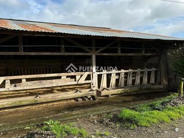 BAJO DE PRECIO Parcela con 3 Galpones en Venta Puerto Varas