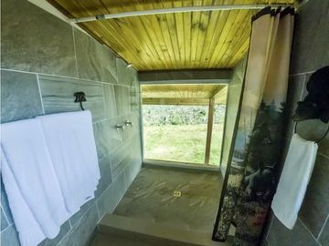 SE VENDE CASA EN ALTOS DE CERRO AZUL