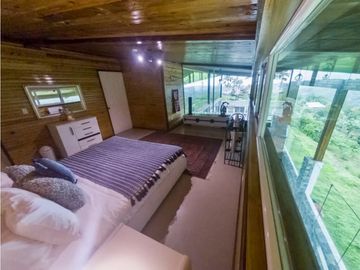 SE VENDE CASA EN ALTOS DE CERRO AZUL