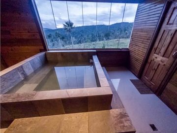 SE VENDE CASA EN ALTOS DE CERRO AZUL