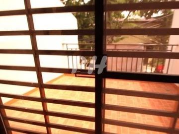 Classic House And Lot For sale in Tandang Sora Q.C near Mindanao Ave PH586