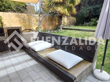 Casa en venta de 7 dorm. en Lo Barnechea