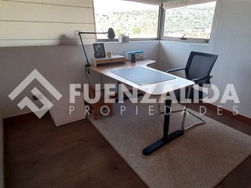 Casa en venta de 7 dorm. en Lo Barnechea