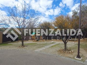 Casa en venta de 7 dorm. en Lo Barnechea