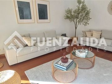 Casa en venta de 7 dorm. en Lo Barnechea