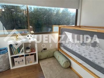 Casa en venta de 7 dorm. en Lo Barnechea