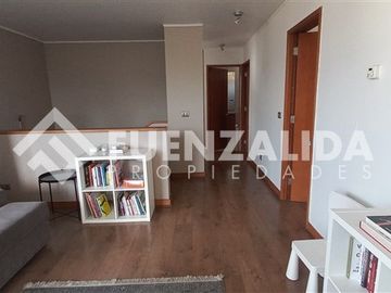 Casa en venta de 7 dorm. en Lo Barnechea