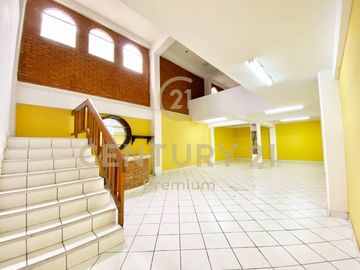 VENDO LOCAL COMERCIAL EXCELNTE UBICACIÓN SUNAMPE CHINCHA