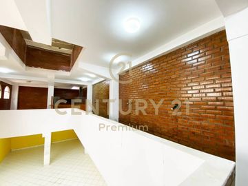 VENDO LOCAL COMERCIAL EXCELNTE UBICACIÓN SUNAMPE CHINCHA