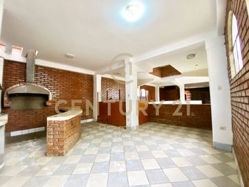 VENDO LOCAL COMERCIAL EXCELNTE UBICACIÓN SUNAMPE CHINCHA