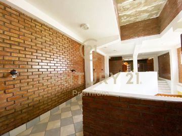 VENDO LOCAL COMERCIAL EXCELNTE UBICACIÓN SUNAMPE CHINCHA