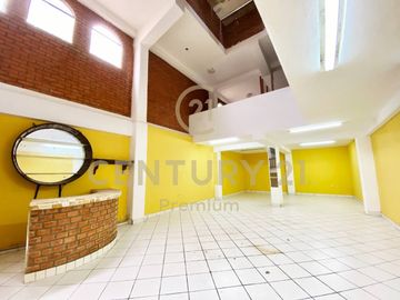 VENDO LOCAL COMERCIAL EXCELNTE UBICACIÓN SUNAMPE CHINCHA