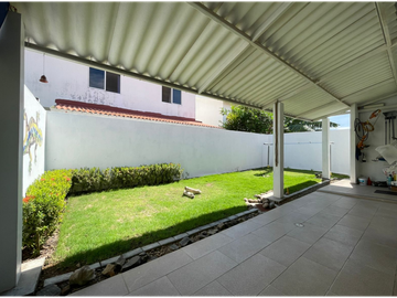 Se Vende Casa en Costa Verde