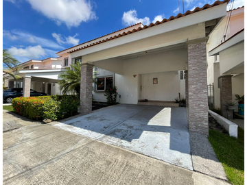 Se Vende Casa en Costa Verde