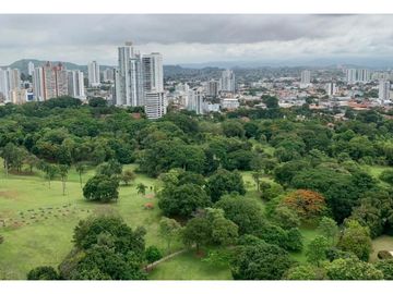 SE VENDE APARTAMENTO 126MT2  >>VISTA PARQUE OMAR<<