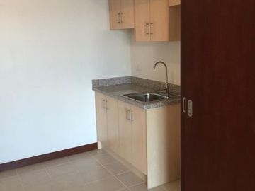 RFO Condominium unit in Makati Rent to Own Condo near MAkati Medical Center