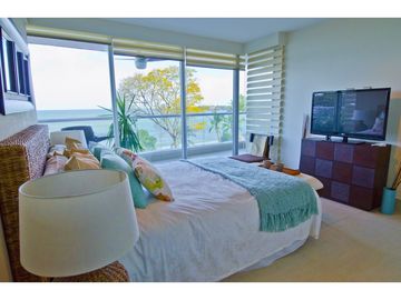 VENTA  APARTAMENTO 143 M2 EN PH BAHIA GORGONA, PLAYA SERENA