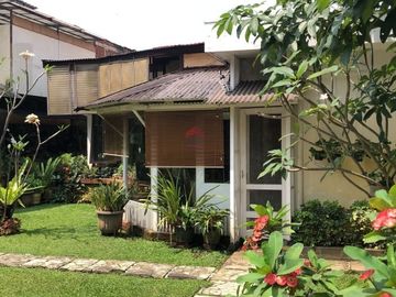 Dijual rumah asri siap huni Jalan Pahlawan Kota Bandung