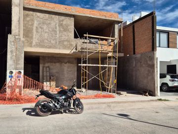Excelente casa en Venta en Galaxias San Ángel V