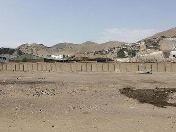 TERRENO INDUSTRIAL CON TRES FRENTES EN AV. REVOLUCIÓN - VENTANILLA