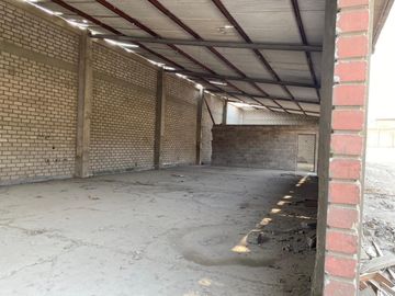 TERRENO INDUSTRIAL CON TRES FRENTES EN AV. REVOLUCIÓN - VENTANILLA