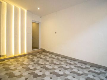 Dijual Murah KOST Full Terisi di Area Tomang Grogol