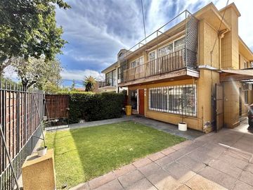 Casa en arriendo de 6D. Disponible 1 de noviembre 2026