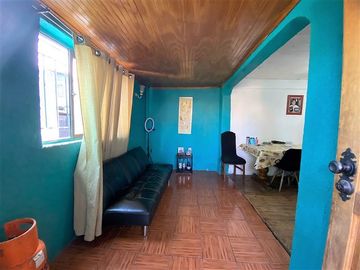 Casa en Venta en Av. Teniente Cruz / Dubroknik