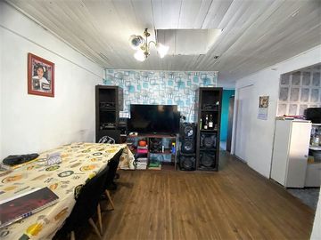 Casa en Venta en Av. Teniente Cruz / Dubroknik