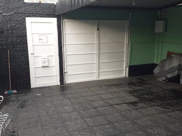 Casa PH en venta en Wilde