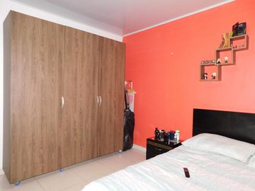 casa en venta en el manantial. Cod V77713