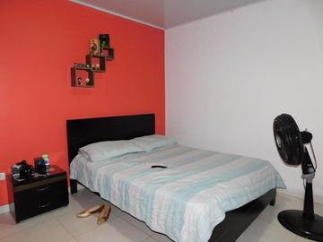 casa en venta en el manantial. Cod V77713