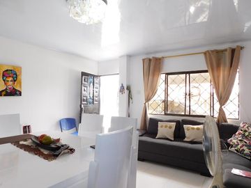 casa en venta en el manantial. Cod V77713